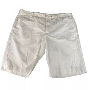 Izod Men's Golf Shorts Chino White Flat Front Bermuda size 40 W 10.5” Inseam EUC